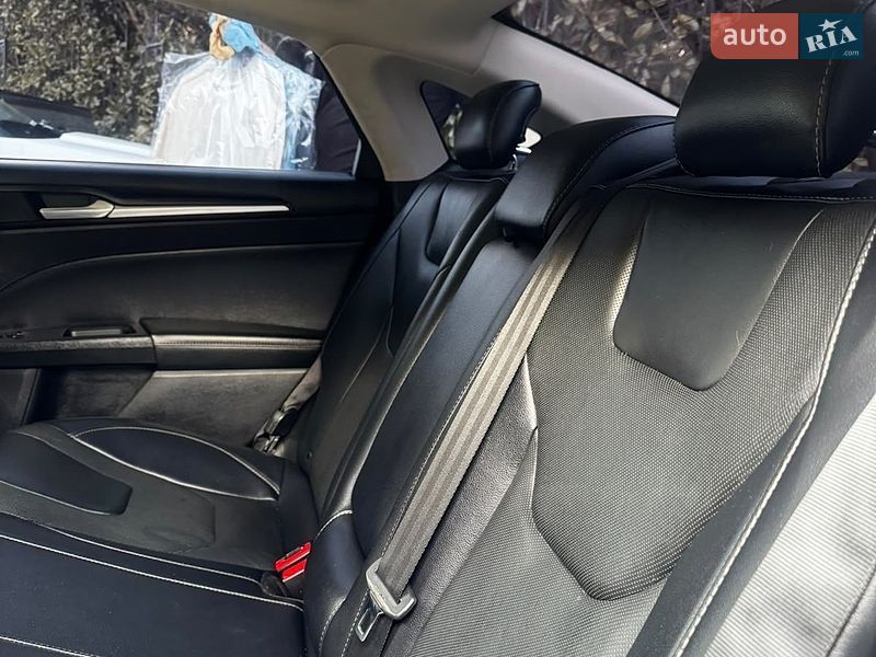 Седан Ford Fusion 2018 в Одессе