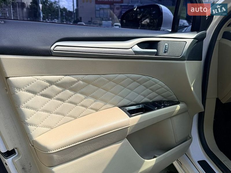 Седан Ford Fusion 2014 в Запоріжжі
