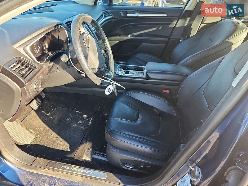 Седан Ford Fusion 2019 в Чернівцях