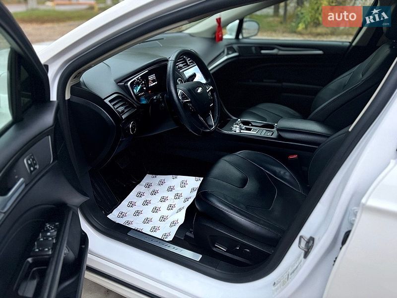 Седан Ford Fusion 2019 в Кривому Розі