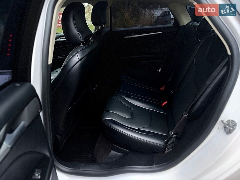 Седан Ford Fusion 2019 в Кривому Розі