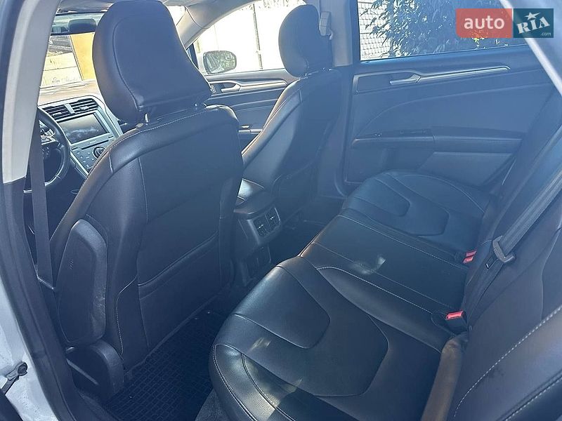 Седан Ford Fusion 2015 в Днепре