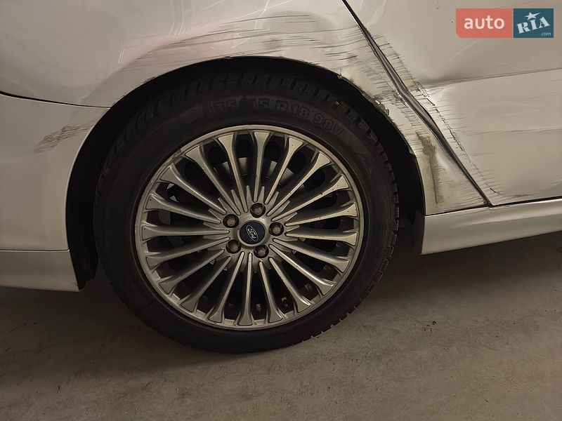 Седан Ford Fusion 2015 в Днепре