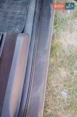Ford Galaxy  2004