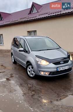 Ford Galaxy  2010