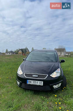 Ford Galaxy  2011