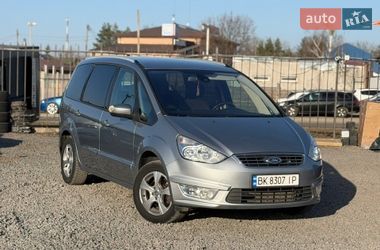 Ford Galaxy  2010