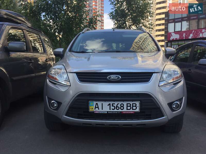 Внедорожник / Кроссовер Ford Kuga