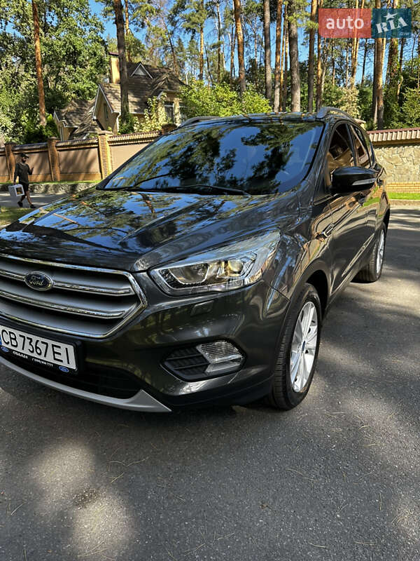 Ford Kuga 2019 року в Чернігові