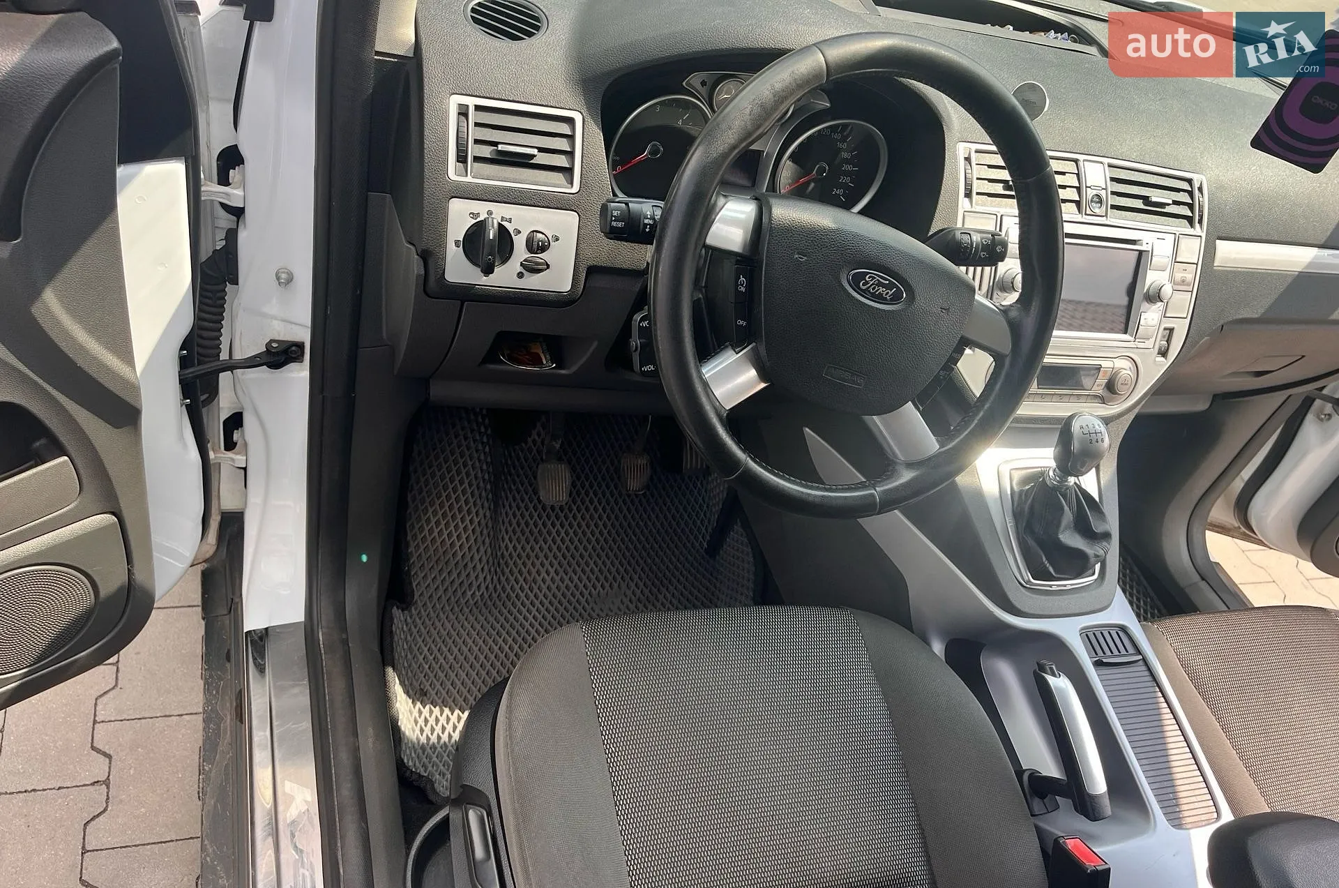 Ford Kuga 2012 VIN WF0RXXGCDRCC24664 фото оголошення 2 з 12