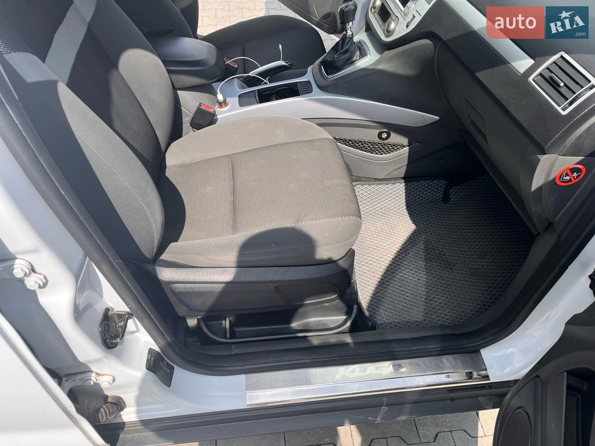 Ford Kuga 2012 VIN WF0RXXGCDRCC24664 фото оголошення 10 з 12