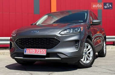 Ford Kuga  2021
