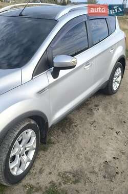 Ford Kuga  2010