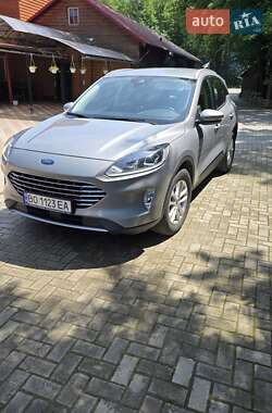 Ford Kuga  2020