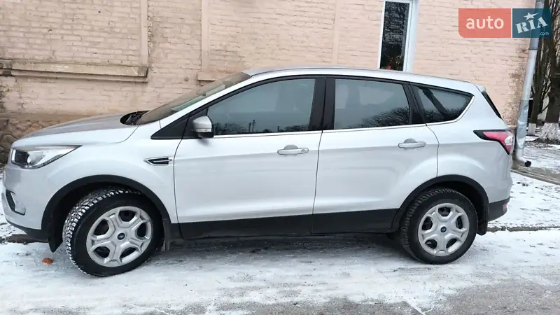 Ford Kuga 2017