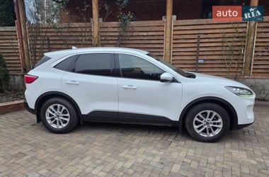 Ford Kuga  2021