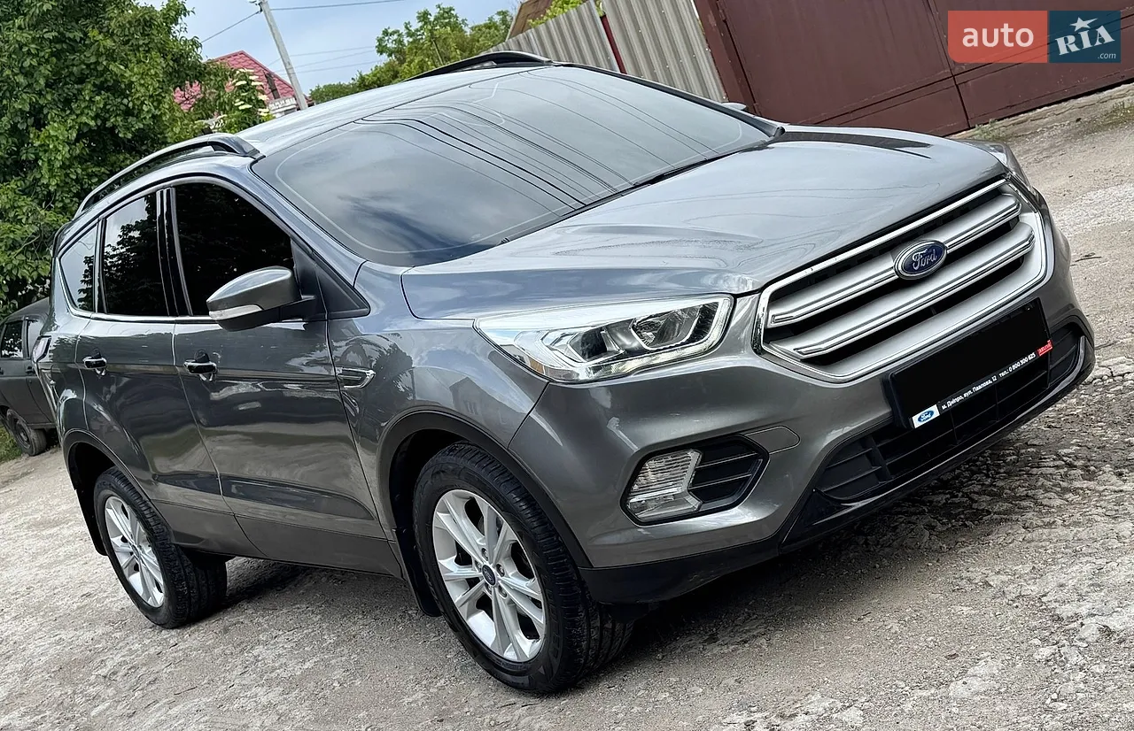 2019 Ford Kuga - фото 1