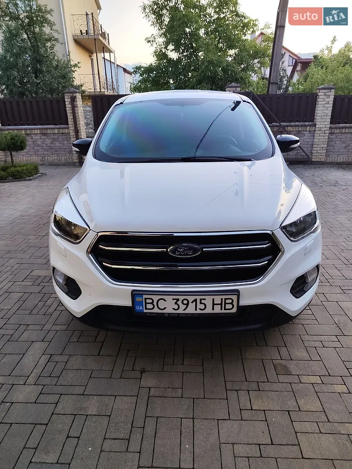 2017 Ford Kuga - фото 1