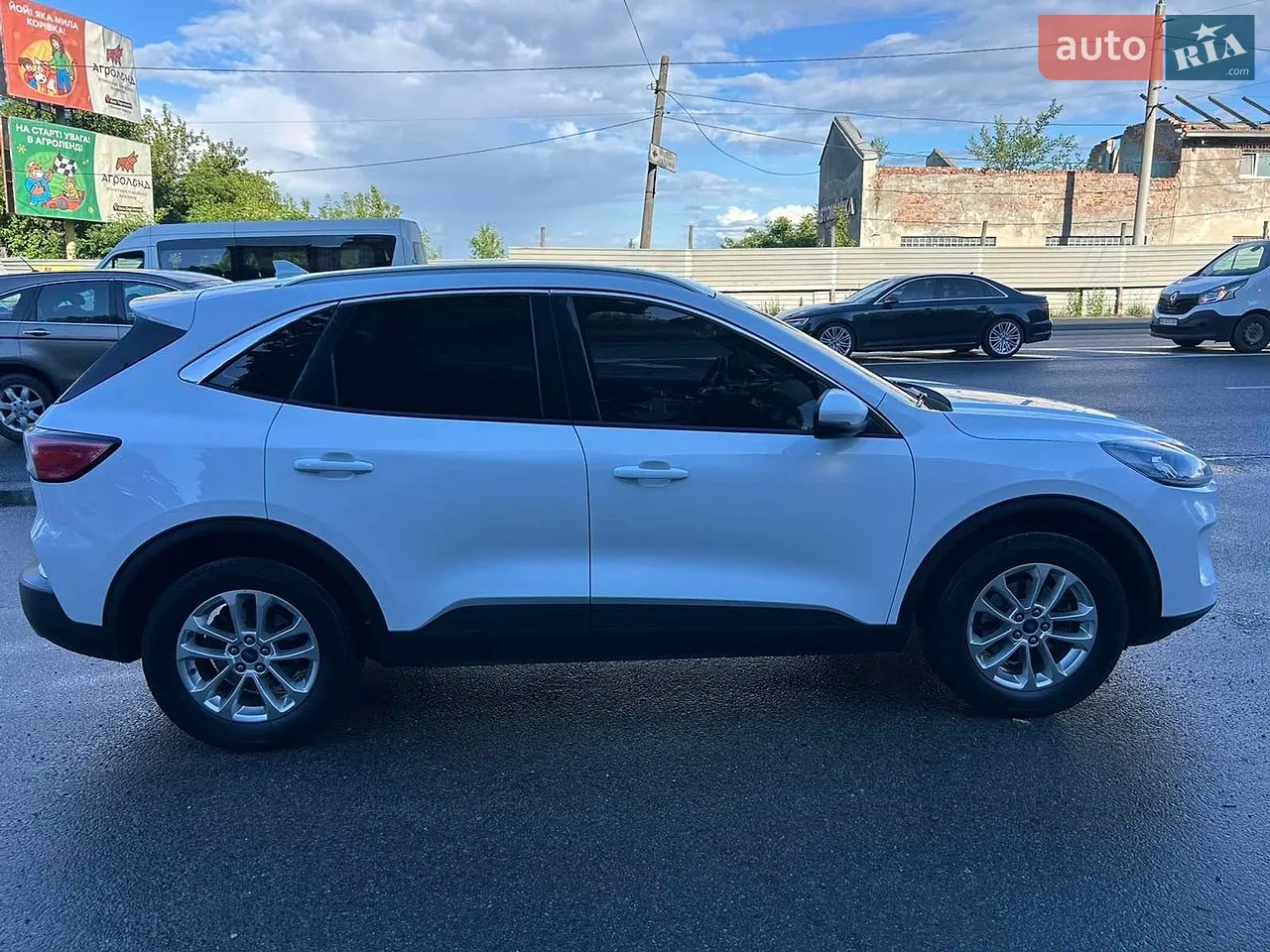 2021 Ford Kuga - мініатюра 2