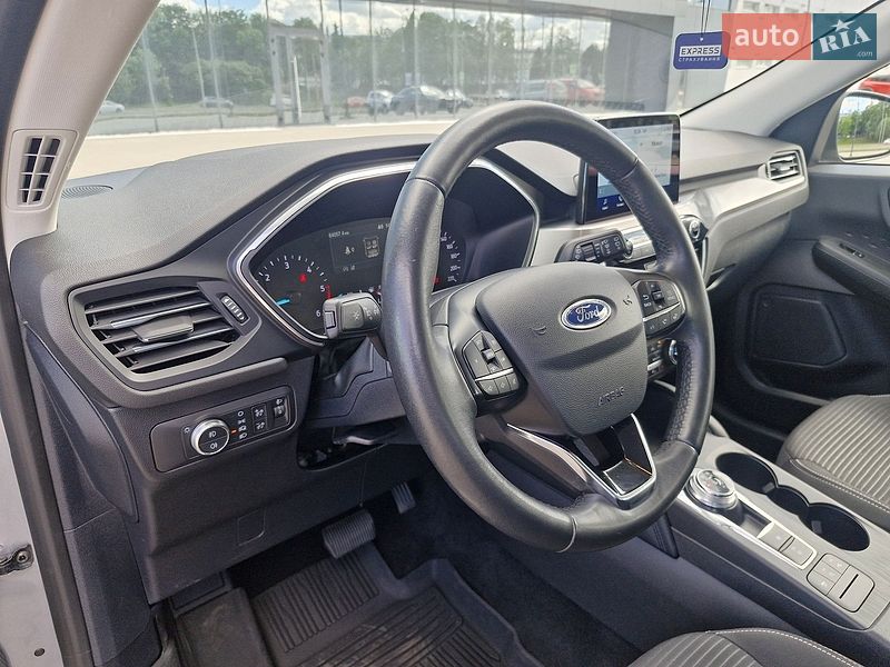 Внедорожник / Кроссовер Ford Kuga 2020 в Львове