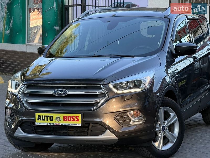 Внедорожник / Кроссовер Ford Kuga 2019 в Николаеве