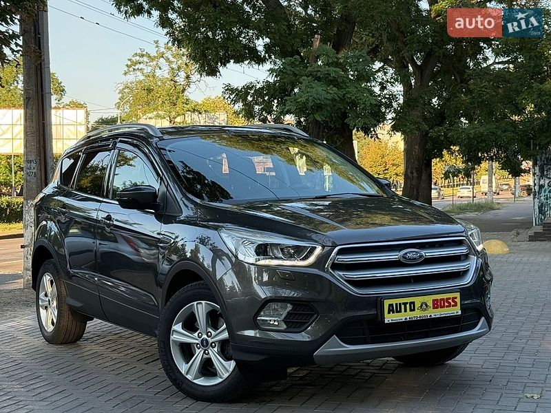 Внедорожник / Кроссовер Ford Kuga 2019 в Николаеве
