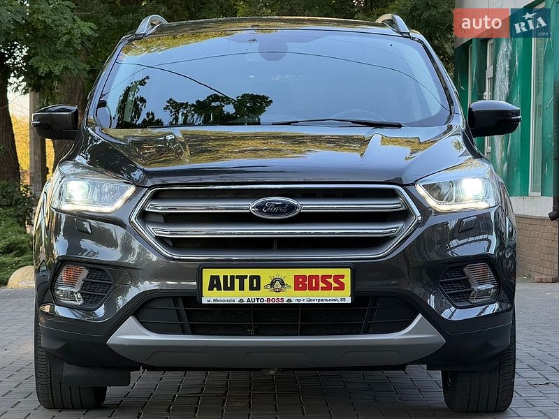 Внедорожник / Кроссовер Ford Kuga 2019 в Николаеве