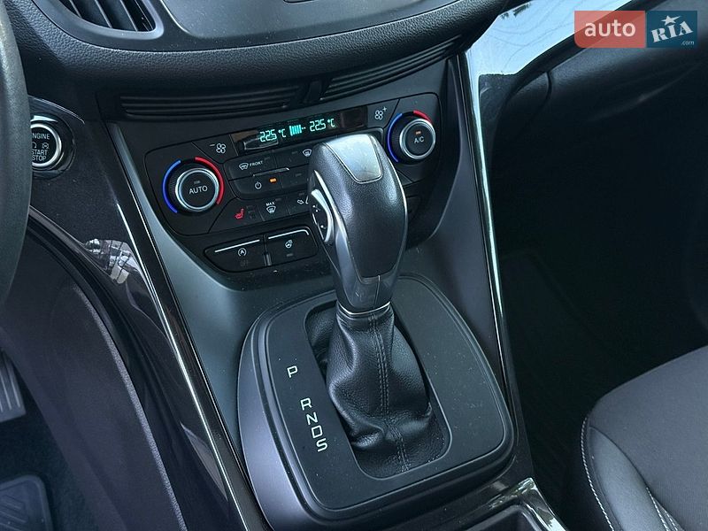 Внедорожник / Кроссовер Ford Kuga 2019 в Николаеве