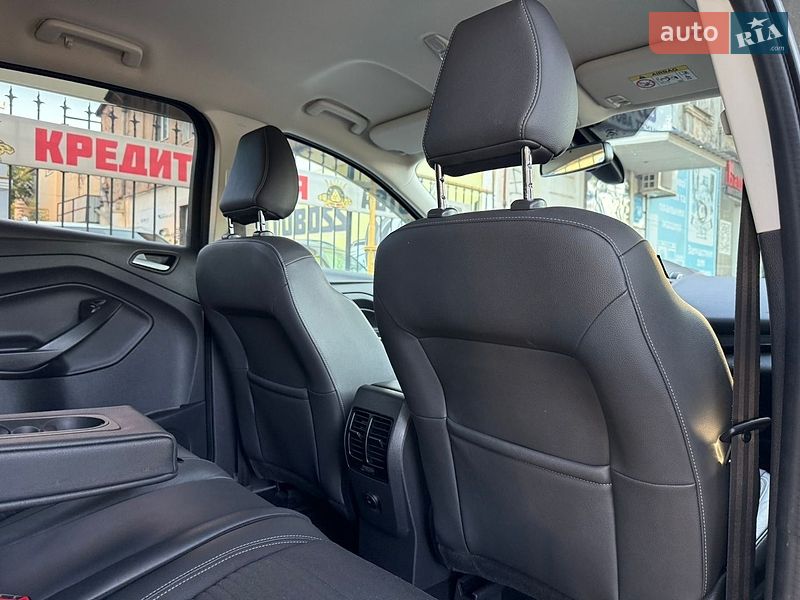 Внедорожник / Кроссовер Ford Kuga 2019 в Николаеве