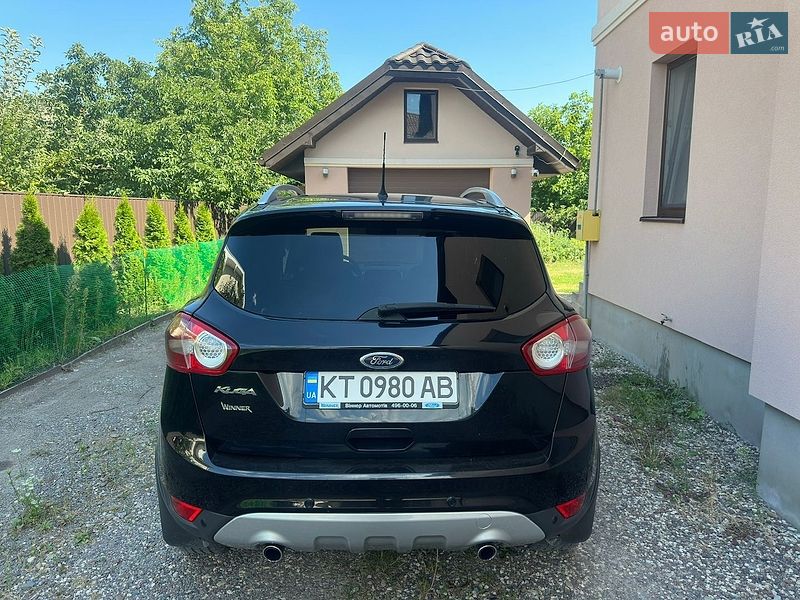 Позашляховик / Кросовер Ford Kuga 2011 в Івано-Франківську