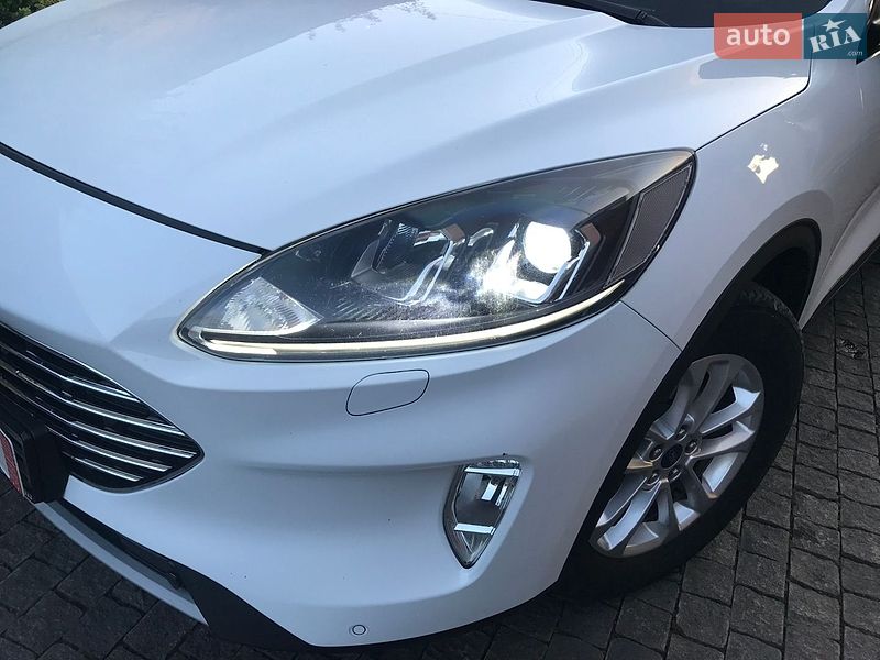 Внедорожник / Кроссовер Ford Kuga 2020 в Мукачево