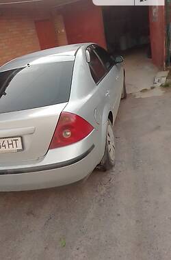 Ford Mondeo  2001