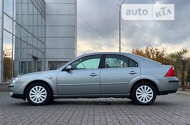 Ford Mondeo  2004