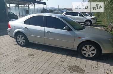 Ford Mondeo  2002