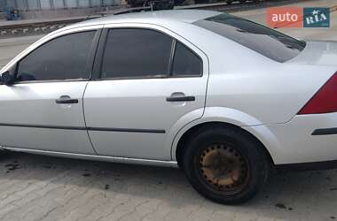 Ford Mondeo  2001