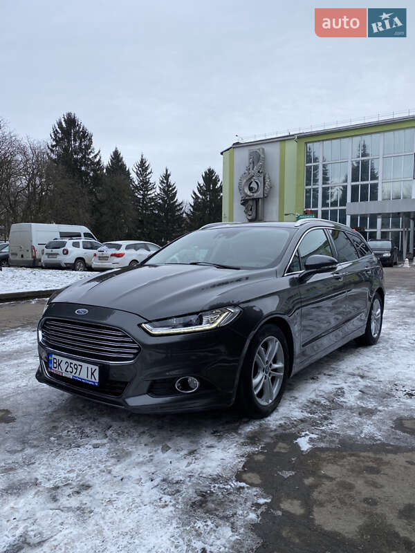 Ford Mondeo 2015 року в Рівному