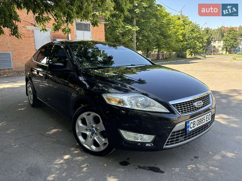 Ліфтбек Ford Mondeo
