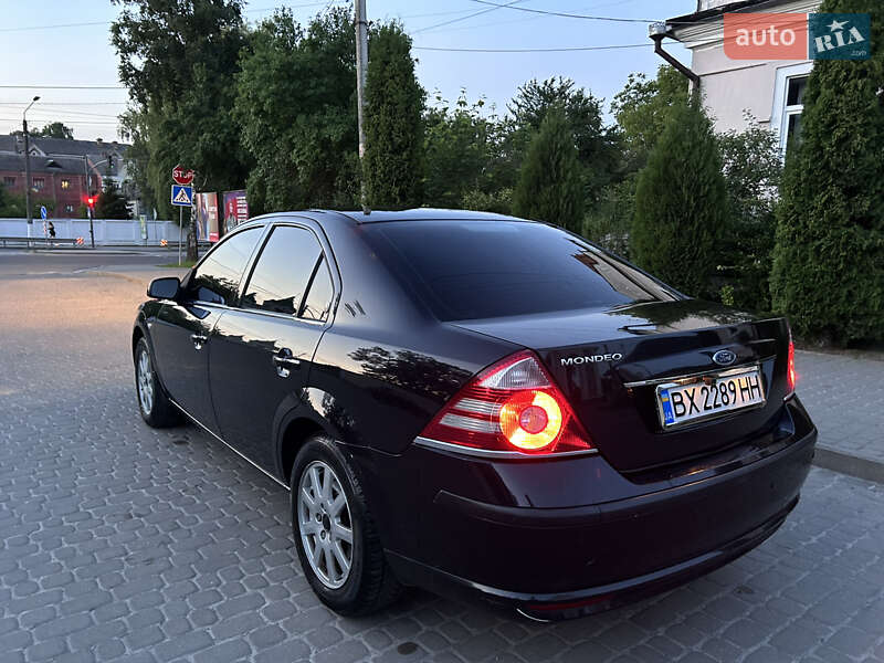 Седан Ford Mondeo