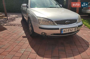 Ford Mondeo  2002