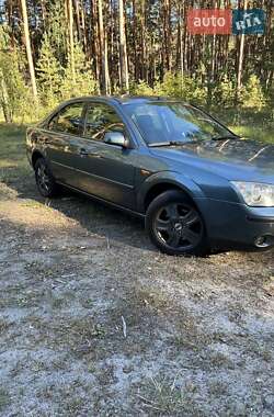 Ford Mondeo  2002