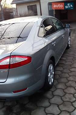 Ford Mondeo  2010