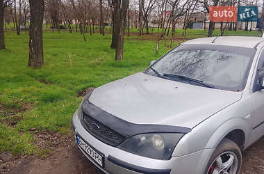 Ford Mondeo  2002