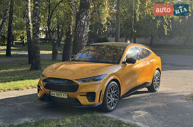 Ford Mustang Mach-E  2022