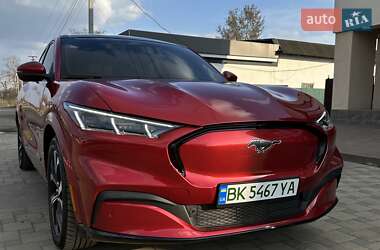 Ford Mustang Mach-E  2021