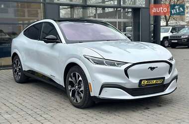 Ford Mustang Mach-E  2021