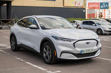 Ford Mustang Mach-E  2021