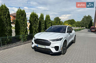 Ford Mustang Mach-E  2022