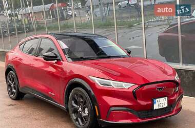 Ford Mustang Mach-E  2021