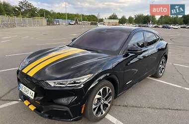 Ford Mustang Mach-E  2020