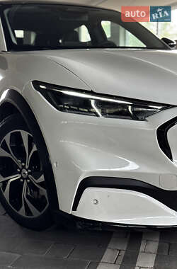 Ford Mustang Mach-E 2021